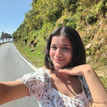 priyanshi saxena